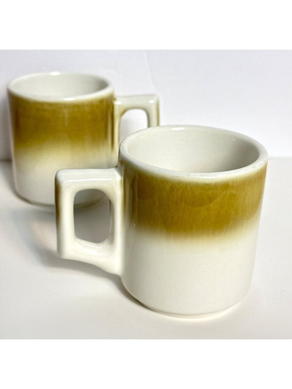 2 1950s Buffalo China USA Coffee Mugs Restaurant Ware Nostalgic Brown Ombre